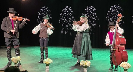 Cvilijevi godci AFS Ozara Kranj so zaigrali več skladb_tudi Matičkovo polko